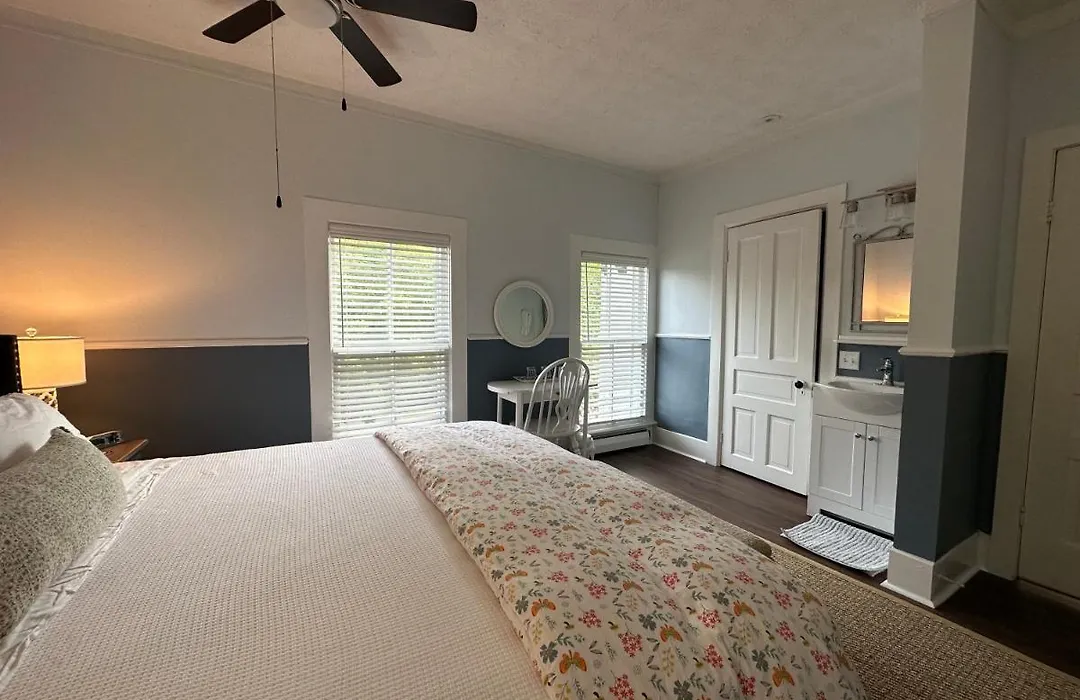 The Belvedere B&B-1